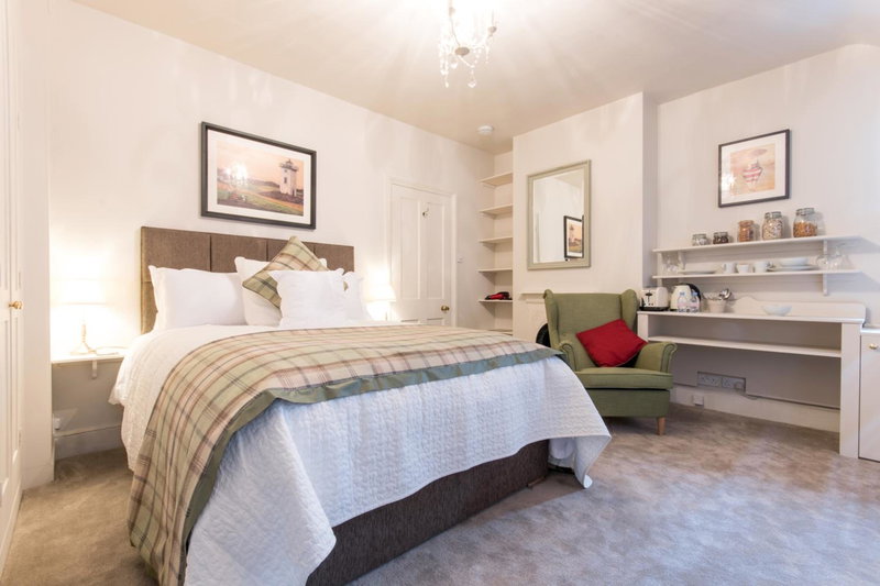 April House Weybridge - Boutique Guesthouse, Weybridge, United Kingdom