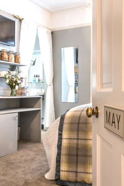April House Weybridge - Boutique Guesthouse, Weybridge, United Kingdom