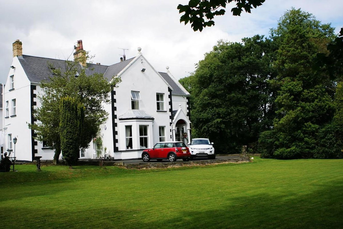Hotel · Arkle House, Pennyburn