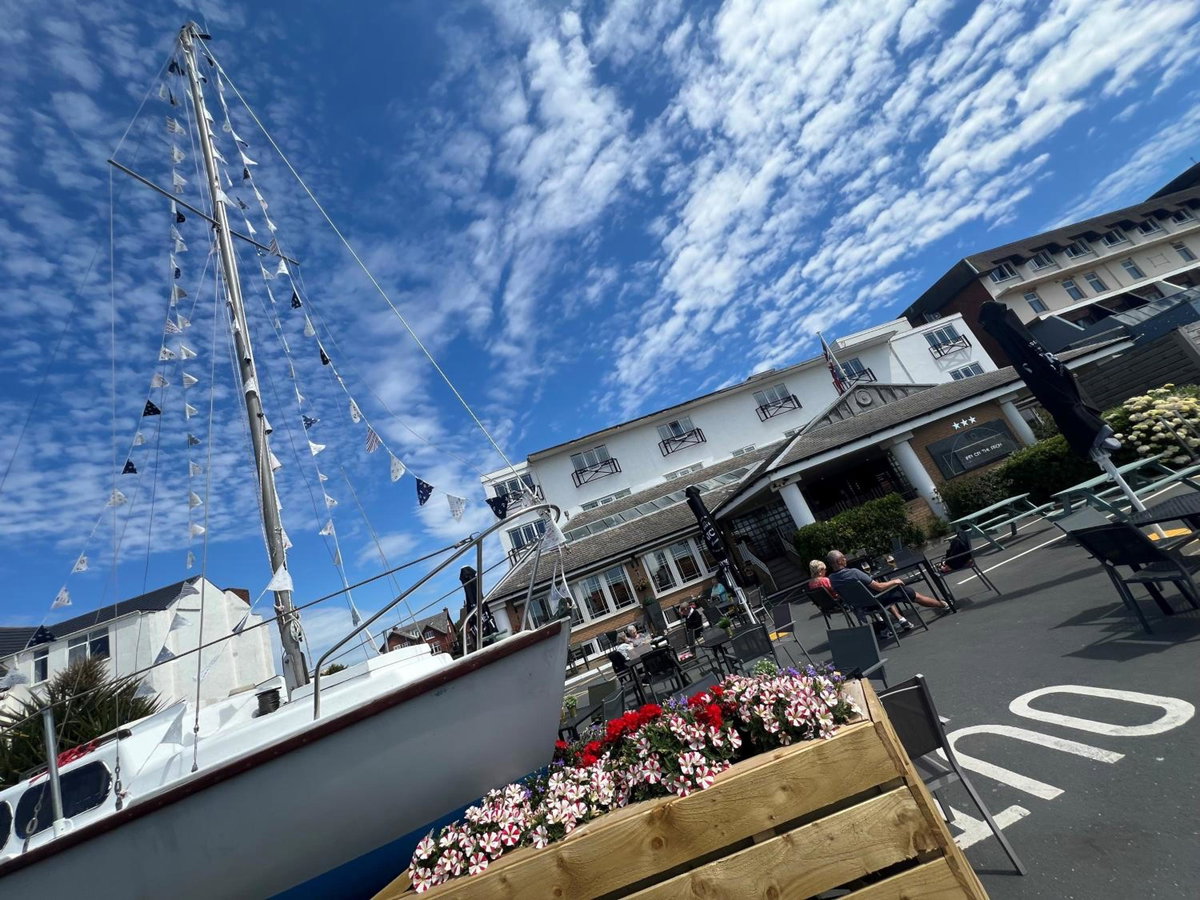 Hotel · Inn On The Prom At The Fernlea Hotel, Lytham St Annes
