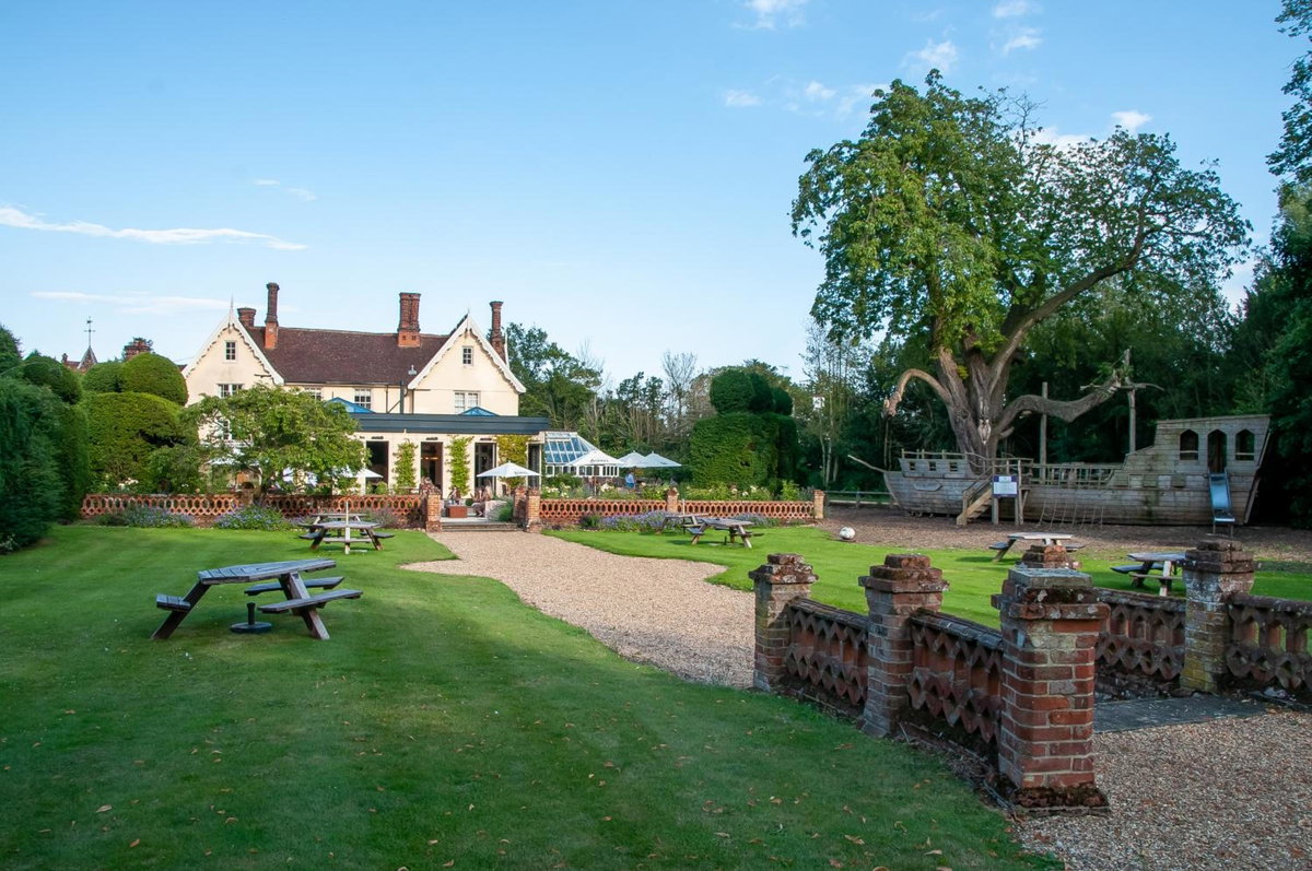 Hotel · The Oaksmere, Eye