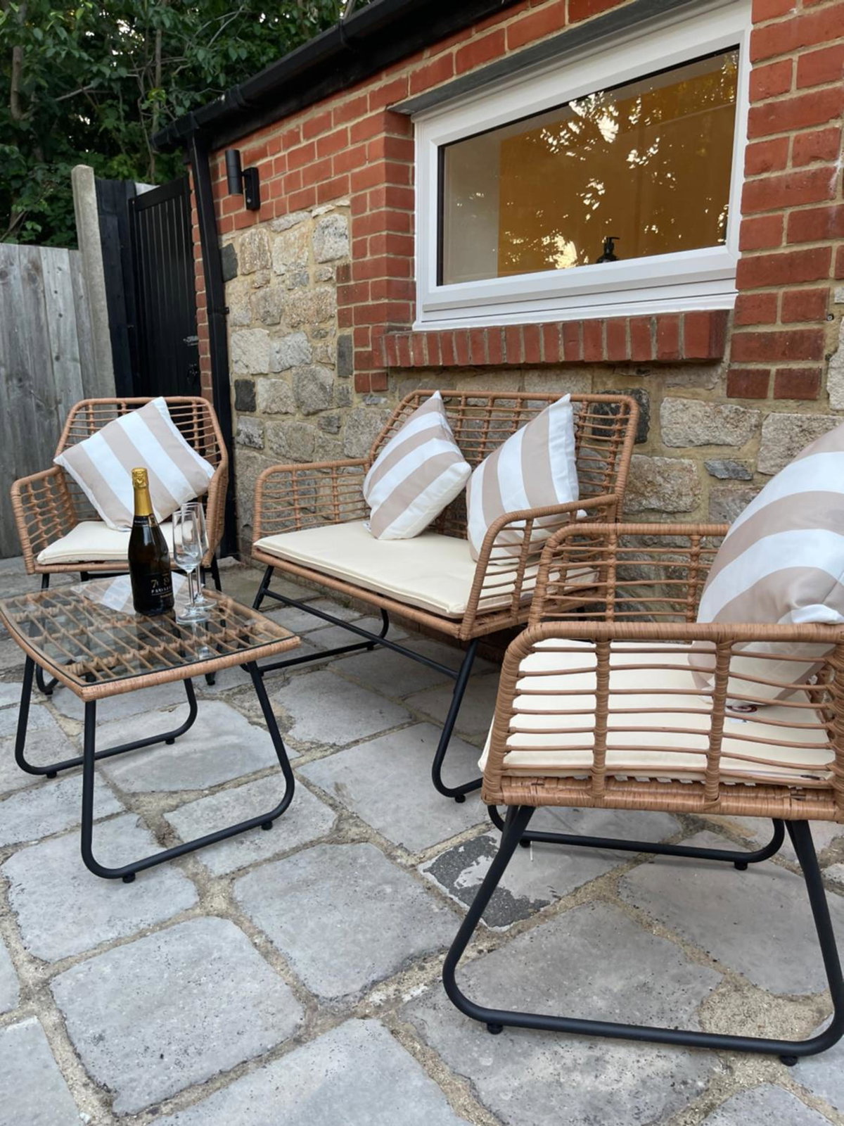 Hotel · The Lodge Hideaway in Cowes, Gurnard