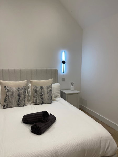 The Lodge Hideaway in Cowes, Gurnard, United Kingdom