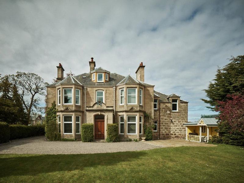 Tali Ayer, Nairn, United Kingdom