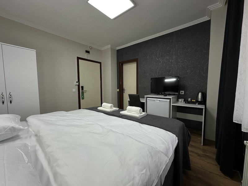 Özdemir Inn Otel, Balikesir, Turkey