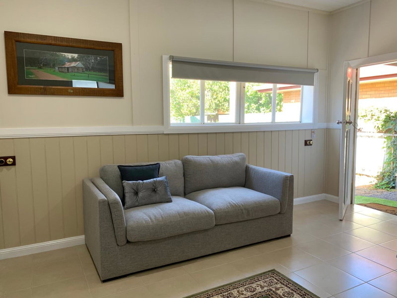 The Convent Boutique Accommodation plus Short Stay Holiday Homes, Hay, Australia