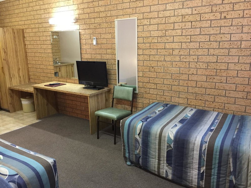 Three Ways Motel, Gilgandra, Australia