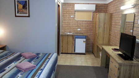 Three Ways Motel, Gilgandra, Australia