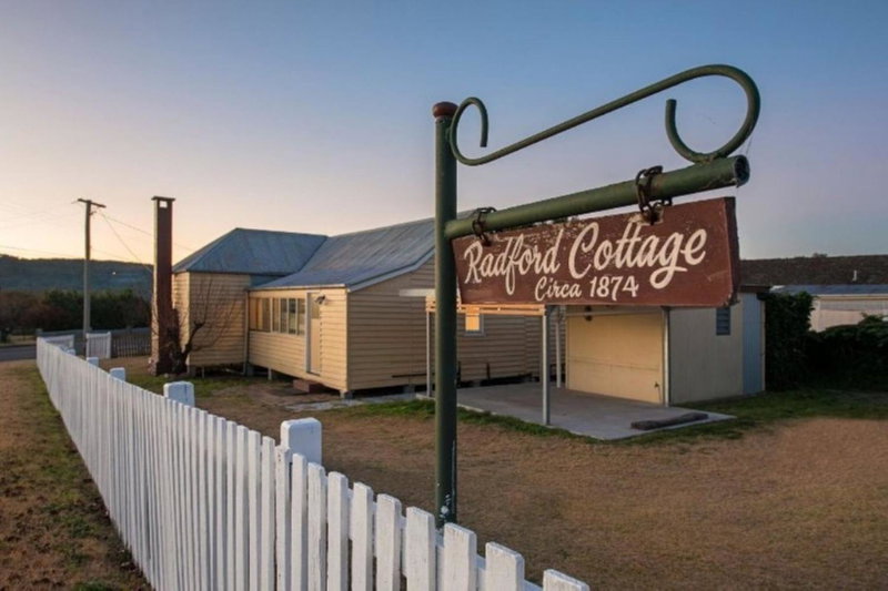 The Radford Couples Cottage Heart of Stanthorpe, Stanthorpe, Australia