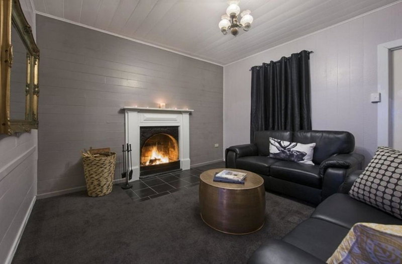The Radford Couples Cottage Heart of Stanthorpe, Stanthorpe, Australia
