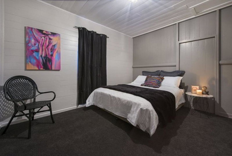The Radford Couples Cottage Heart of Stanthorpe, Stanthorpe, Australia