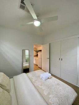 East Woonona Sea Esta Studio, Woonona, Australia
