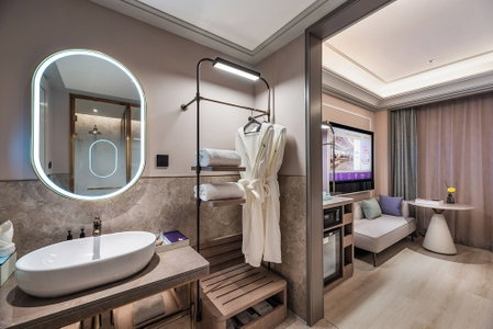 Mercure Ningbo Yinzhou, Ningbo, China