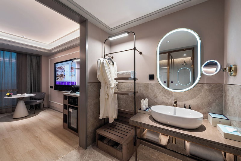 Mercure Ningbo Yinzhou, Ningbo, China