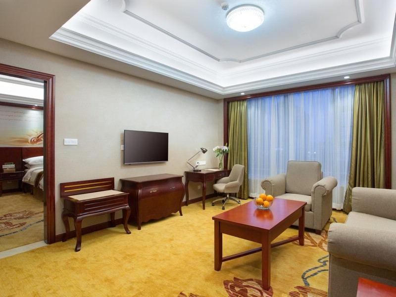 Vienna International Hotel (Zhuzhou liyu store), Zhuzhou, China
