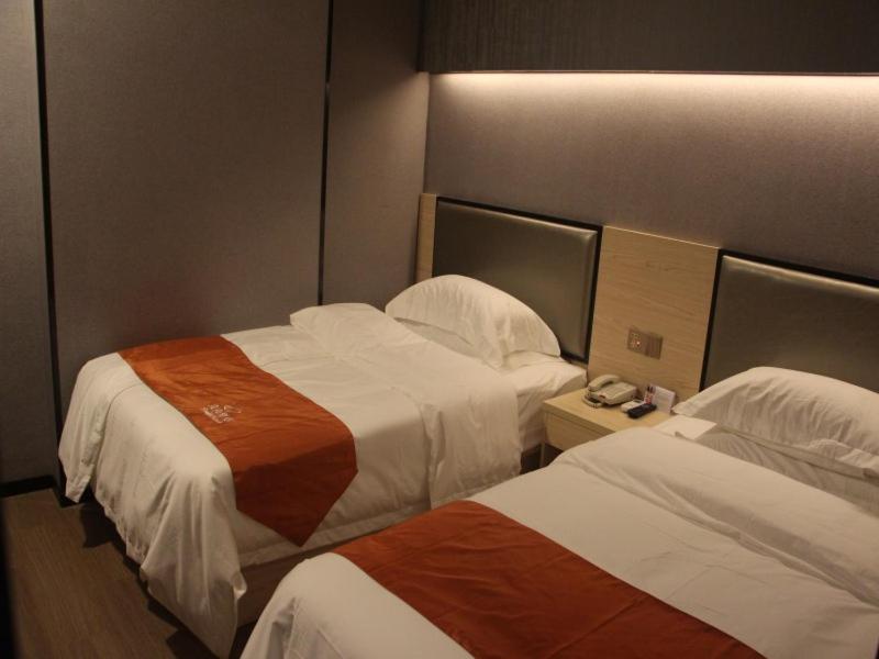 Shell Shanghai Chedun Yingshi City Yingshi Road Hotel, Shanghai, China