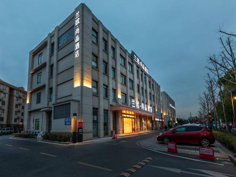 LanOu Hotel Shanghai Sheshan National Forest Park Happy Valley, Songjiang, China