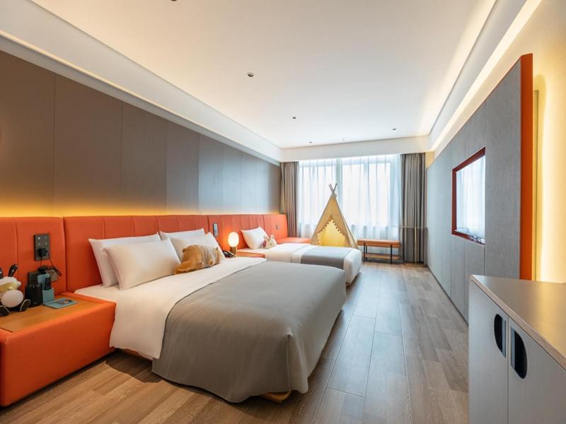 LanOu Hotel Shanghai Sheshan National Forest Park Happy Valley, Songjiang, China