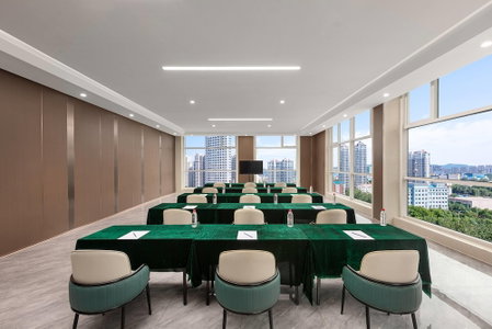 Days Hotel By Wyndham Weihai Huoju Eight Street, Weihai, China