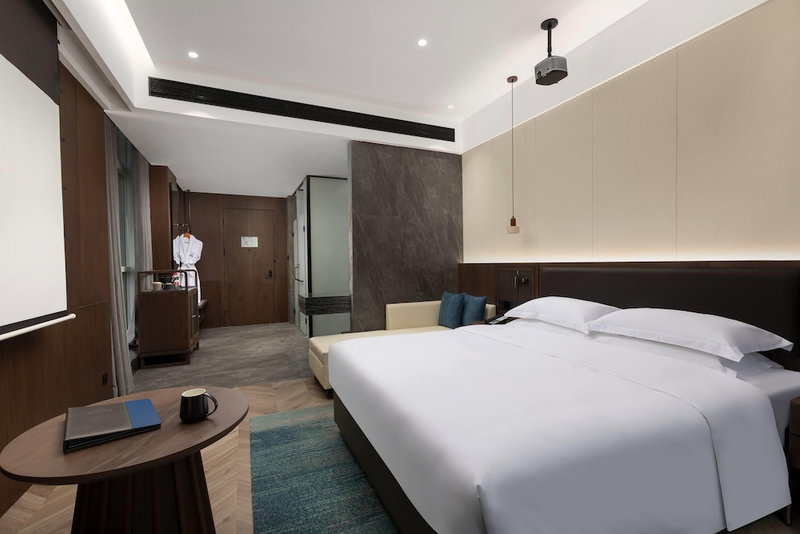 Days Hotel By Wyndham Weihai Huoju Eight Street, Weihai, China