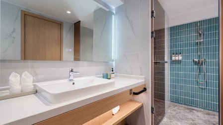 Holiday Inn Express Haikou Intl Duty Free City by IHG, Haikou, China