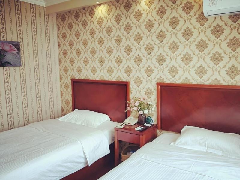 GreenTree Inn Jiangsu Nanjing Confucius Temple South Taiping Road Express Hotel, Nanjing, China