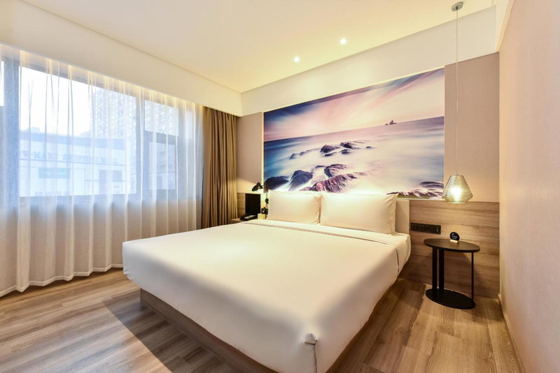 Atour Hotel Dalian Development Zone Jinma Road, Dalian, China