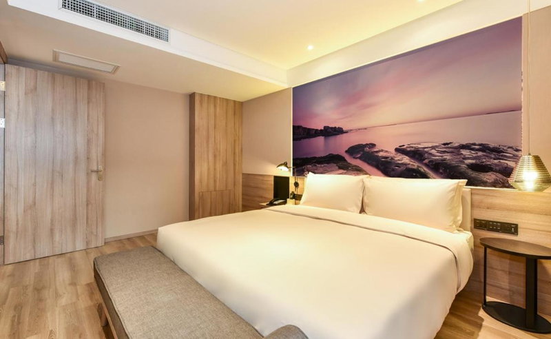 Atour Hotel Dalian Development Zone Jinma Road, Dalian, China