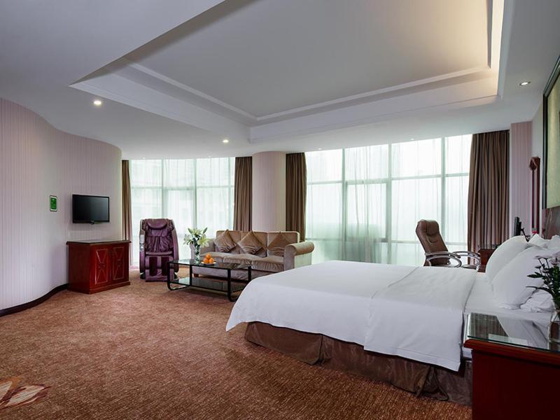Vienna Hotel Huizhou Zhongxin, Huizhou, China