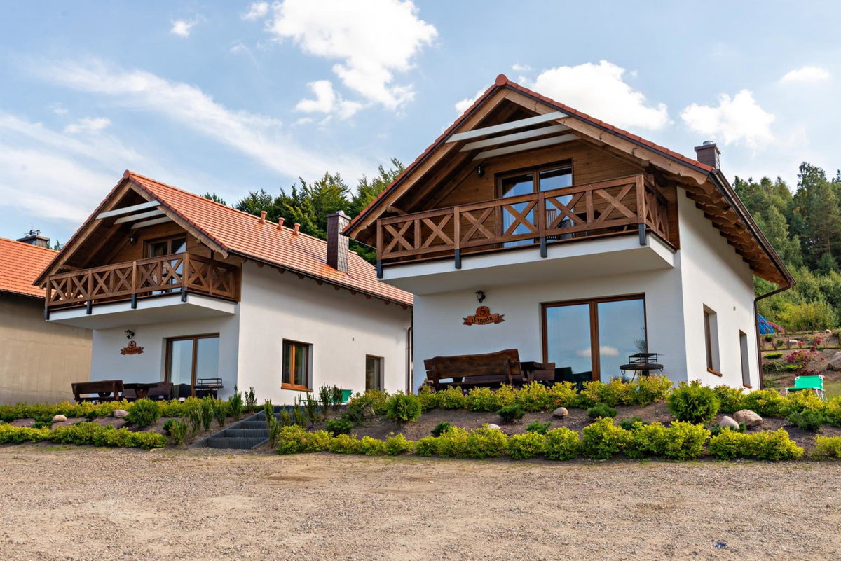 Malinowe Wzgórze domki 90 m2 z sauną i balią- płatna, Poland