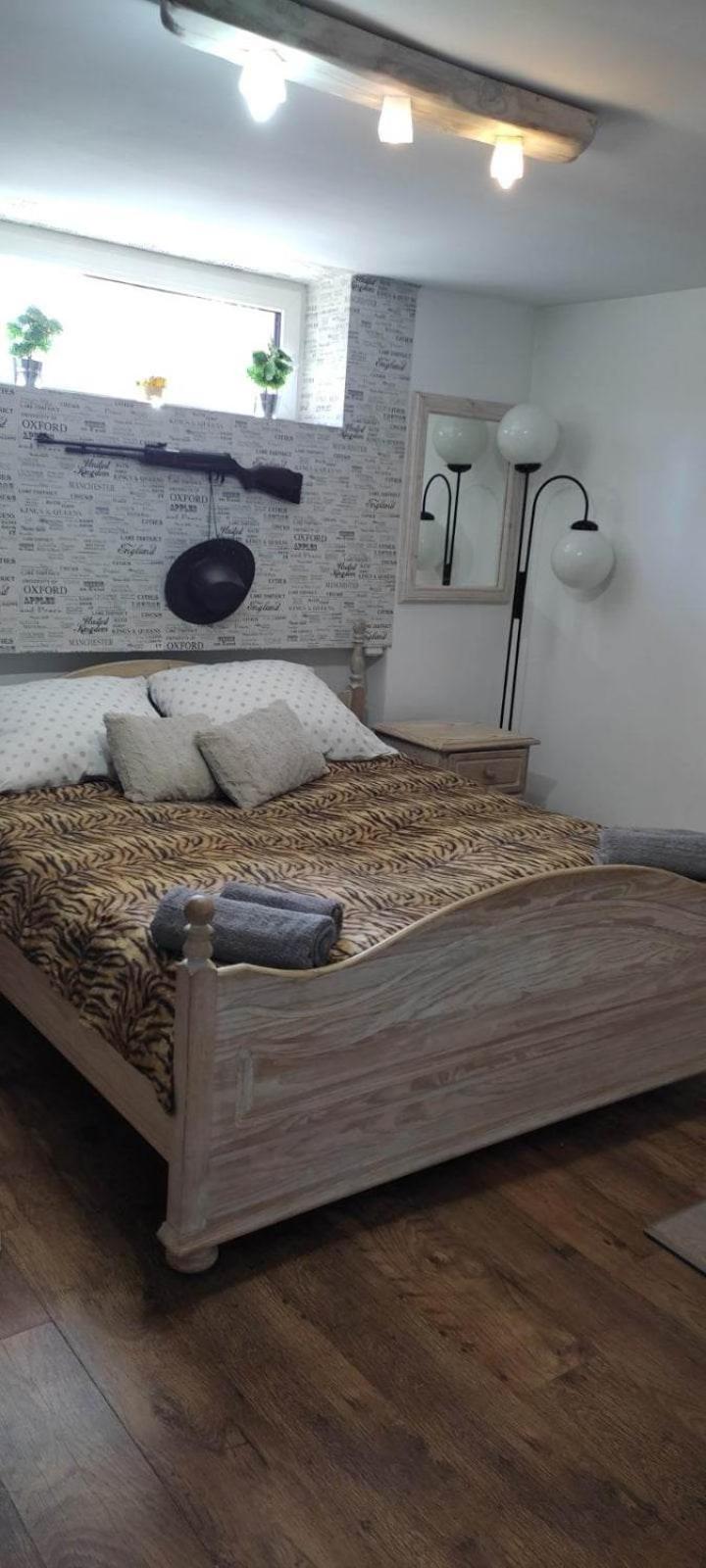 Hostel Texas, Poland