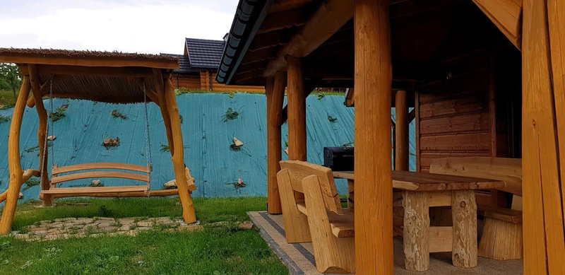 Bieszczadzkie Dworki, Ropienka, Poland