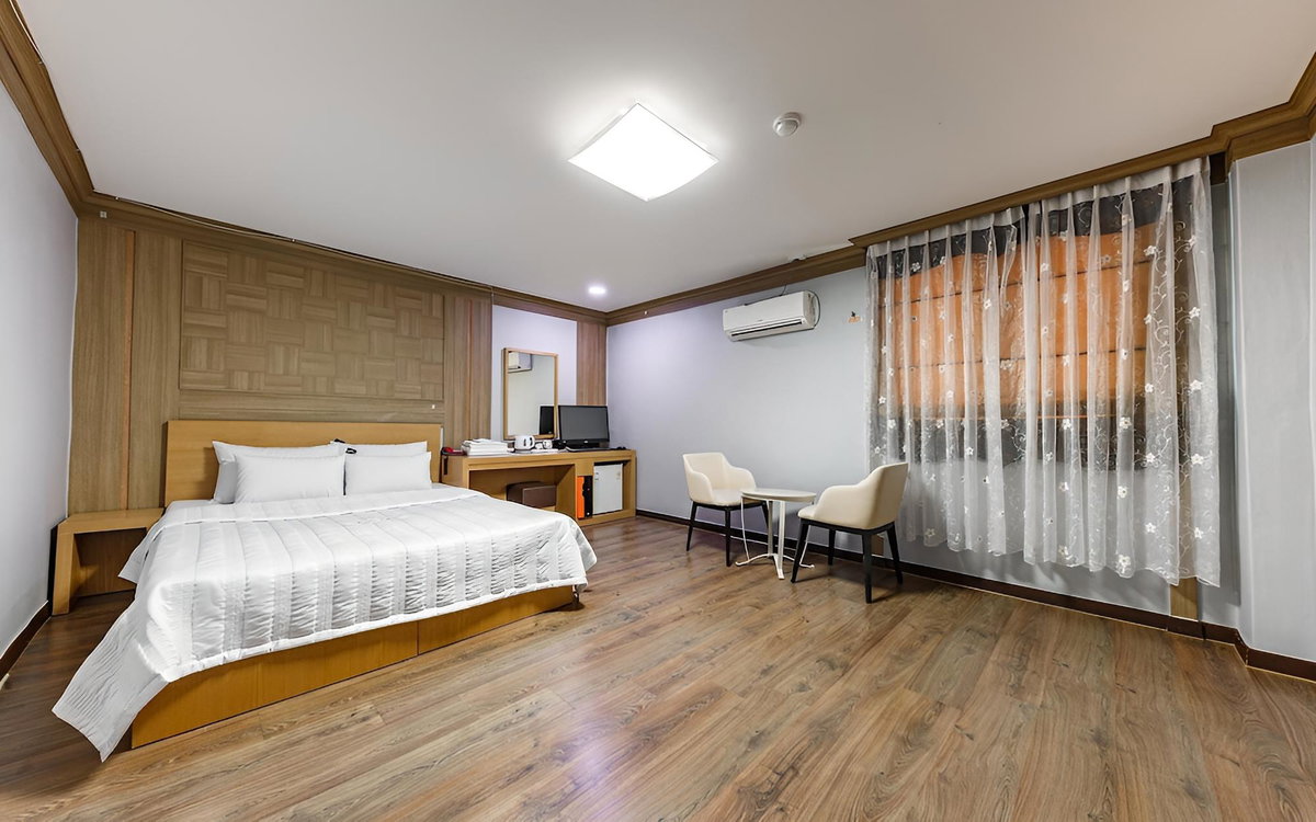 Hotel · Gunsan Hotel MH, Gunsan