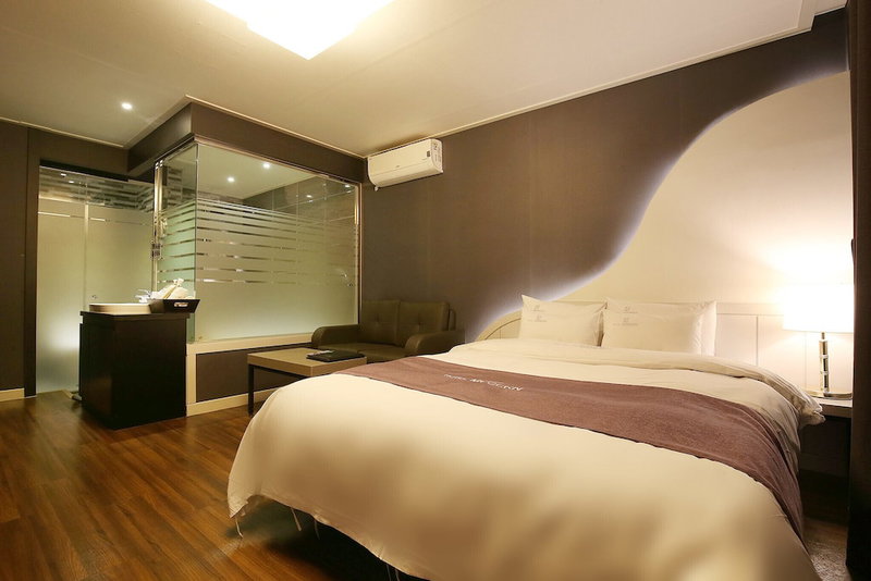 Seosan Modern Hotel, Seosan, South Korea
