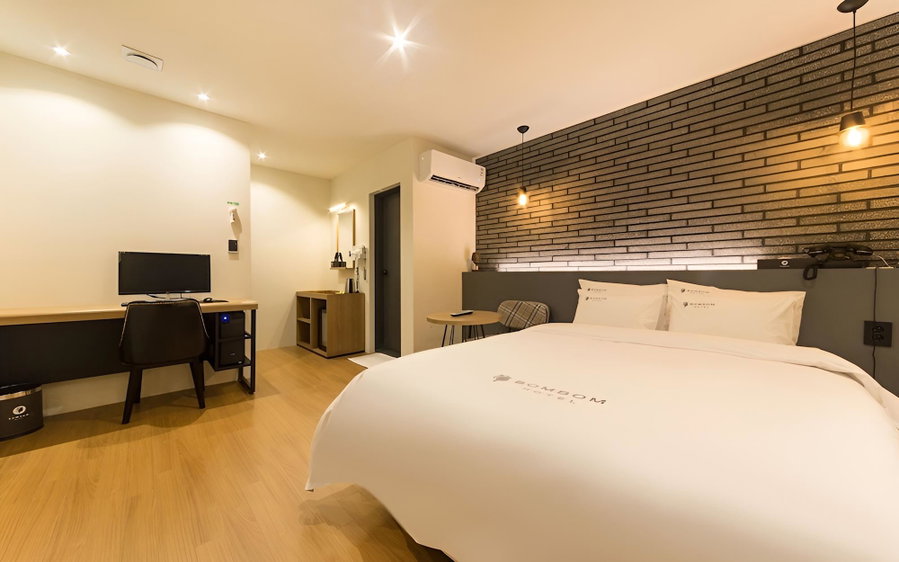 Wonju Hotel Bombom, Wonju, South Korea