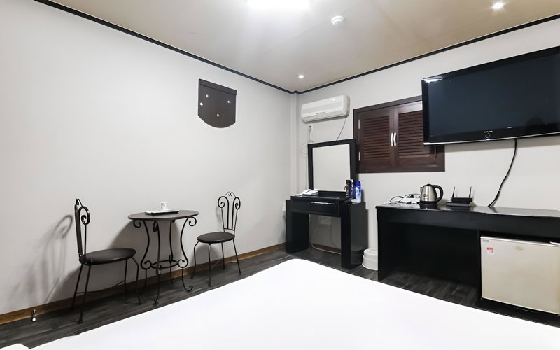 Gunsan B and B Hotel, Gunsan, South Korea