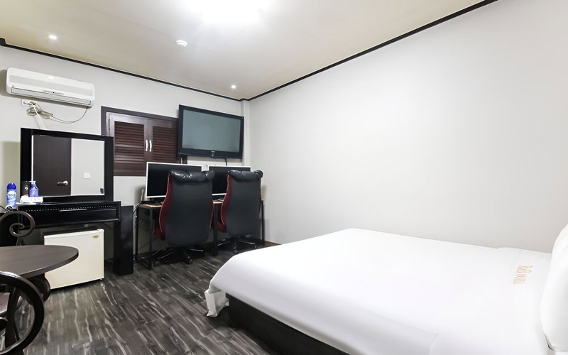 Gunsan B and B Hotel, Gunsan, South Korea