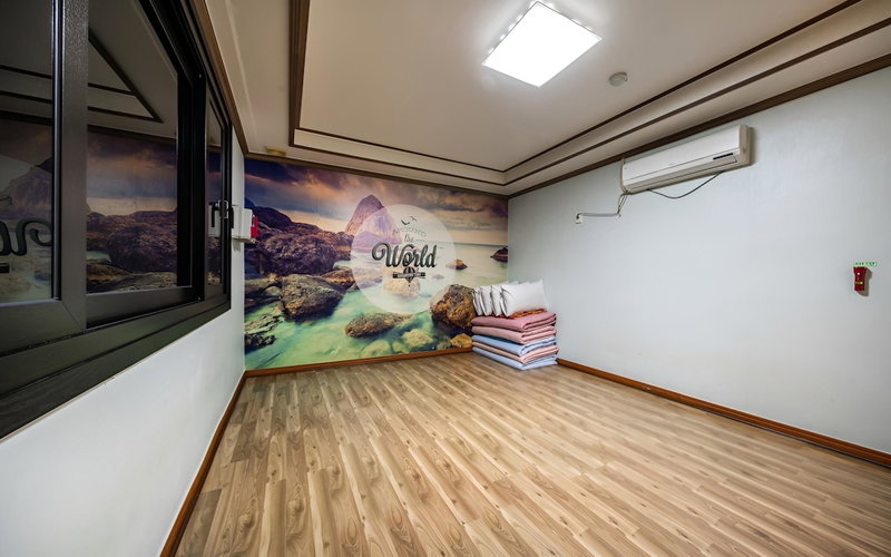 Geojedo Gohyeon Surim, Geoje, South Korea