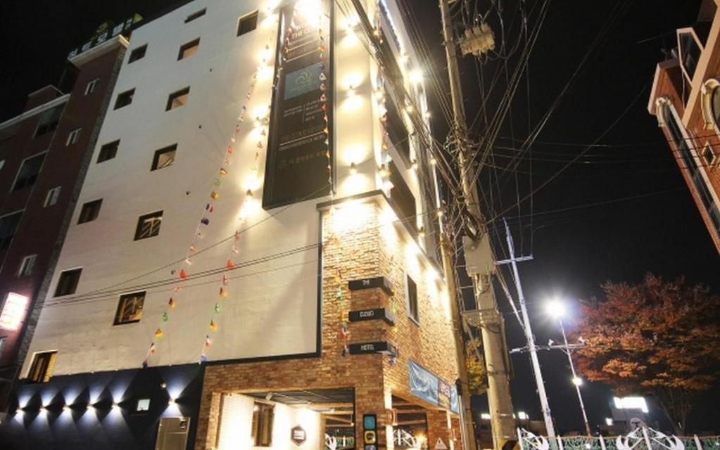 Jinju Hotel The Cloud, South Korea