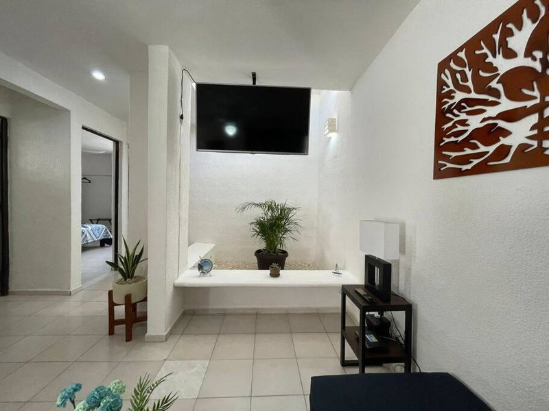 Casa en Puesta del Sol/Excelente Ubicación/2 Hab/Wifi/Netflix/Super comoda, Mérida, Mexico