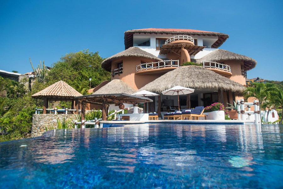 Villa El Murmullo by La Casa Que Canta, Zihuatanejo, Mexico