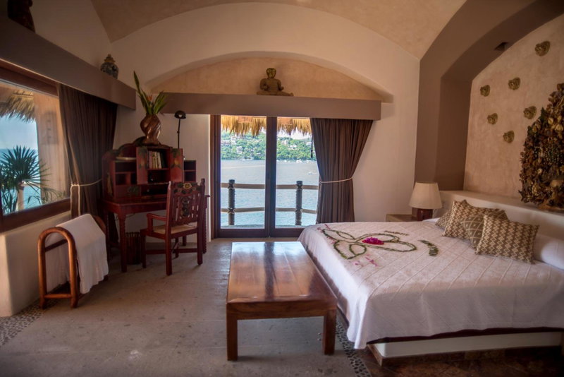 Villa El Murmullo by La Casa Que Canta, Zihuatanejo, Mexico