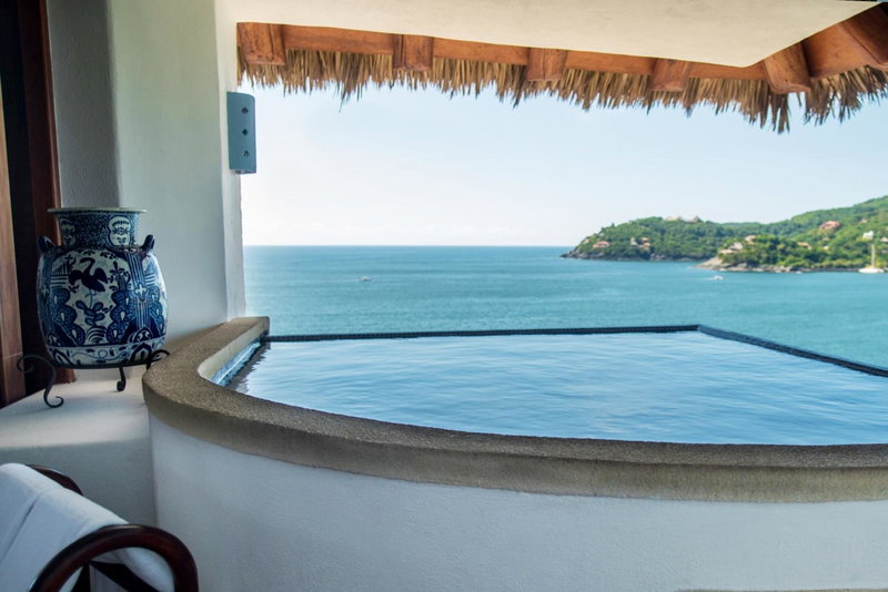 Villa El Murmullo by La Casa Que Canta, Zihuatanejo, Mexico