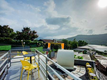 The Hosteller Panshet, Lakeview, Welhe, India