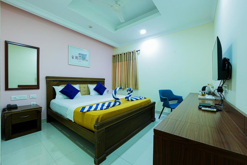 Madras Inn - Alwarpet, Chennai, India