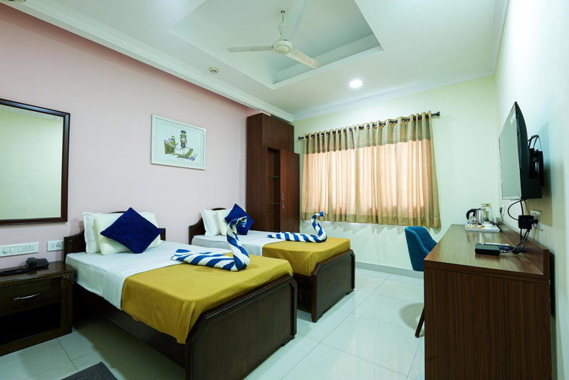 Madras Inn - Alwarpet, Chennai, India