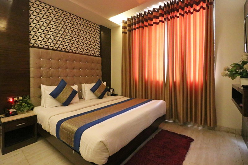 Hotel Mannat international by Mannat, New Delhi, India