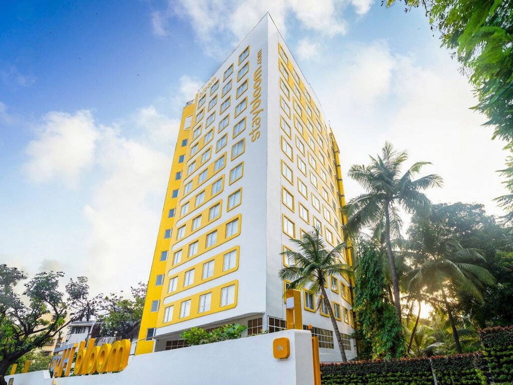 Bloom Hub WEH Andheri, India