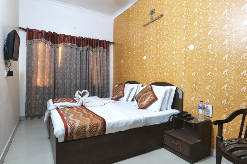 Hotel Holiday Comfort - 800 mts from Jallianwala Bagh, Amritsar, India