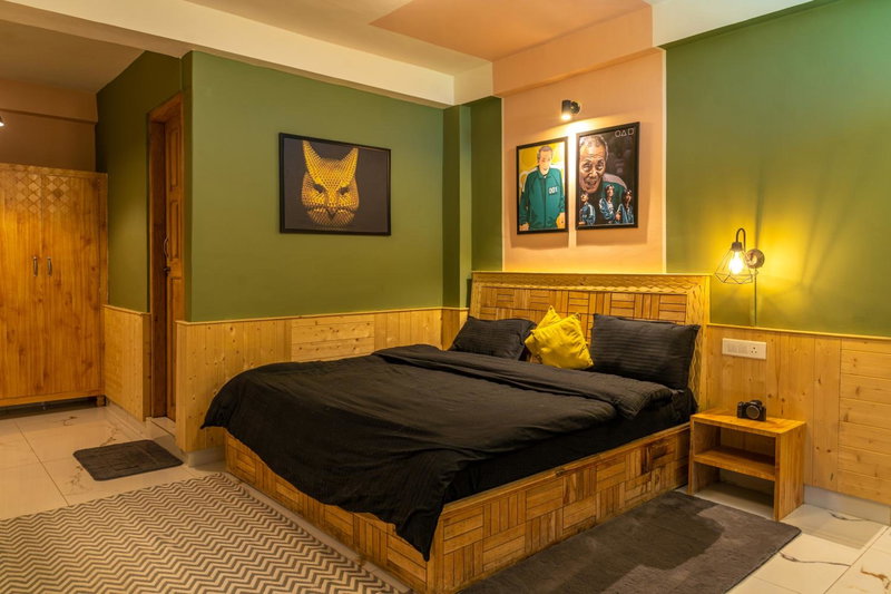 Whoopers Hostel Manali- Squid Game Themed, Manāli, India